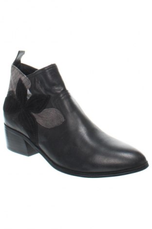 Botine de damă Django & Juliette, Mărime 39, Culoare Negru, Preț 771,99 Lei