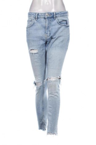 Damskie jeansy Bershka, Rozmiar M, Kolor Niebieski, Cena 26,99 zł