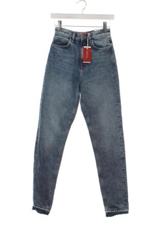 Damskie jeansy Guess, Rozmiar S, Kolor Niebieski, Cena 206,99 zł