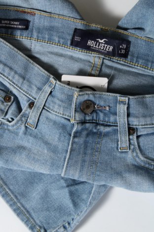 Γυναικείο Τζίν Hollister, Μέγεθος M, Χρώμα Μπλέ, Τιμή 6,99 €