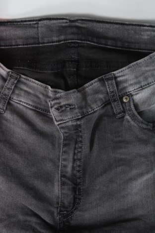 Γυναικείο Τζίν Levi's, Μέγεθος M, Χρώμα Γκρί, Τιμή 30,99 €