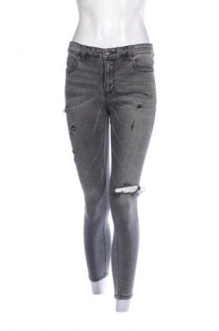 Damen Jeans Stradivarius, Größe M, Farbe Grau, Preis 5,99 €