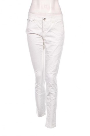 Damskie jeansy United Colors Of Benetton, Rozmiar M, Kolor Biały, Cena 24,99 zł