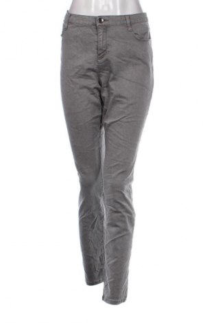 Damen Jeans Yessica, Größe L, Farbe Grau, Preis 5,99 €