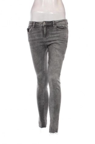 Damen Jeans Zara, Größe M, Farbe Grau, Preis 7,99 €