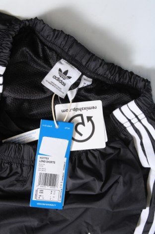 Dámské kraťasy  Adidas Originals, Velikost XS, Barva Černá, Cena  589,00 Kč