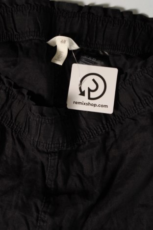 Pantaloni scurți de femei H&M, Mărime L, Culoare Negru, Preț 24,99 Lei