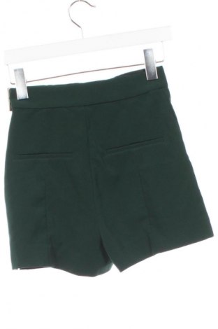 Pantaloni scurți de femei H&M, Mărime XS, Culoare Verde, Preț 21,99 Lei