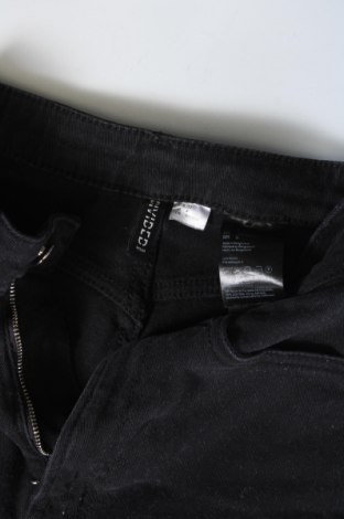 Pantaloni scurți de femei H&M Divided, Mărime XXS, Culoare Negru, Preț 48,47 Lei