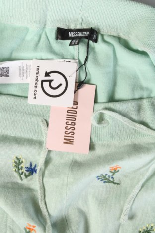 Γυναικείο κοντό παντελόνι Missguided, Μέγεθος XL, Χρώμα Πράσινο, Τιμή 15,99 €