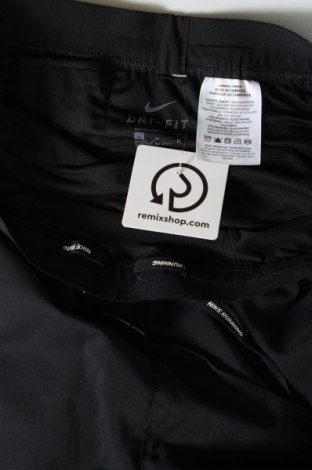 Pantaloni scurți de femei Nike, Mărime M, Culoare Negru, Preț 84,78 Lei