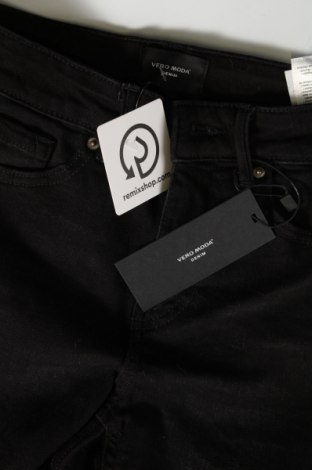 Pantaloni scurți de femei Vero Moda, Mărime XXS, Culoare Negru, Preț 47,49 Lei