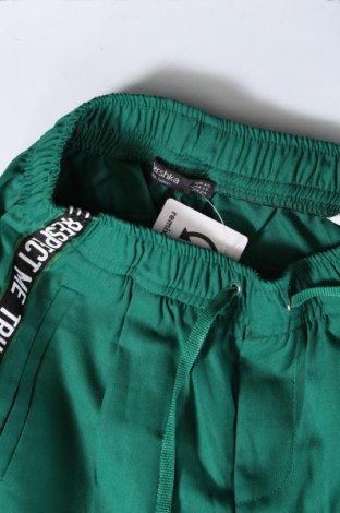 Pantaloni de femei Bershka, Mărime XS, Culoare Verde, Preț 13,99 Lei