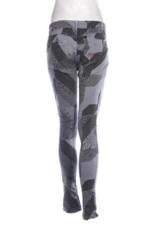 Pantaloni de femei Desigual, Mărime M, Culoare Gri, Preț 78,99 Lei