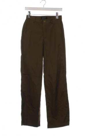 Pantaloni de femei Guess, Mărime M, Culoare Verde, Preț 84,99 Lei