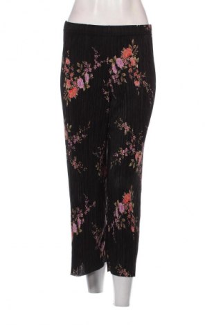 Pantaloni de femei New Look, Mărime S, Culoare Multicolor, Preț 23,99 Lei