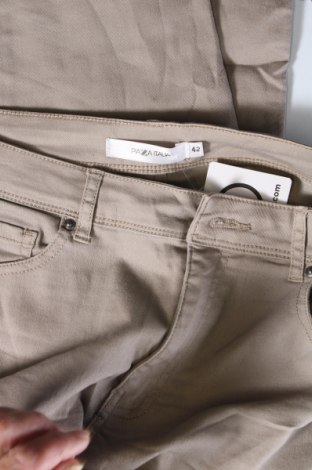 Damenhose Piazza Italia, Größe M, Farbe Beige, Preis 10,49 €