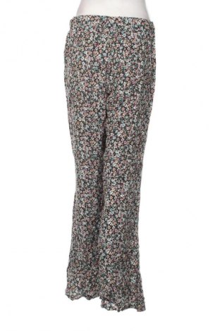 Pantaloni de femei Pull&Bear, Mărime L, Culoare Multicolor, Preț 27,99 Lei