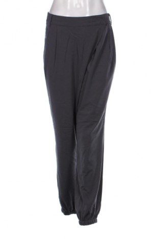 Pantaloni de femei Sisley, Mărime L, Culoare Gri, Preț 33,99 Lei