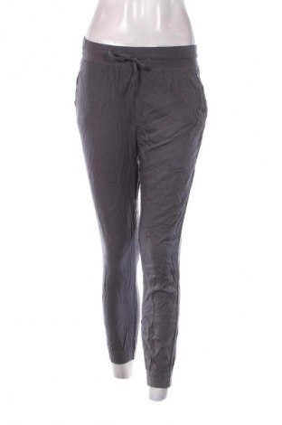 Damenhose Terranova, Größe S, Farbe Grau, Preis € 6,49