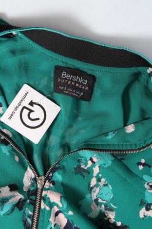 Γυναικείο μπουφάν Bershka, Μέγεθος S, Χρώμα Πολύχρωμο, Τιμή 6,99 €