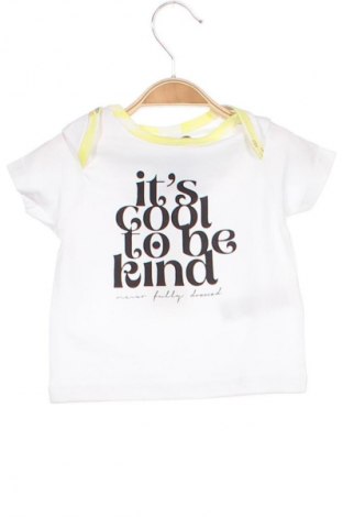 Kinder T-Shirt Never Fully Dressed, Größe 3-6m/ 62-68 cm, Farbe Weiß, Preis 9,49 €