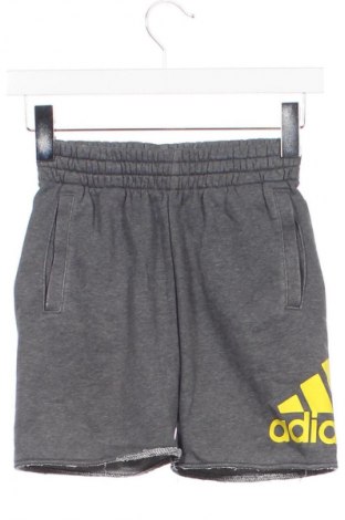 Dětské krátké kalhoty  Adidas, Velikost 9-10y/ 140-146 cm, Barva Šedá, Cena  245,00 Kč