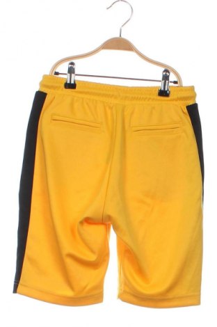 Kinder Shorts Diesel, Größe 7-8y/ 128-134 cm, Farbe Gelb, Preis 18,99 €