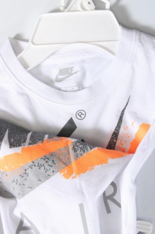 Παιδικό σύνολο Nike, Μέγεθος 4-5y/ 110-116 εκ., Χρώμα Πολύχρωμο, Τιμή 20,99 €