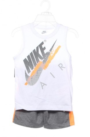 Παιδικό σύνολο Nike, Μέγεθος 4-5y/ 110-116 εκ., Χρώμα Πολύχρωμο, Τιμή 18,79 €