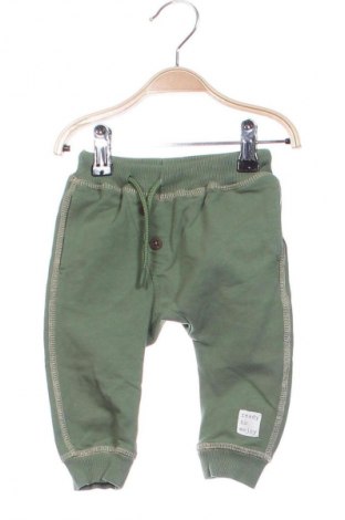 Pantaloni pentru copii Coccodrillo, Mărime 3-6m/ 62-68 cm, Culoare Verde, Preț 24,99 Lei