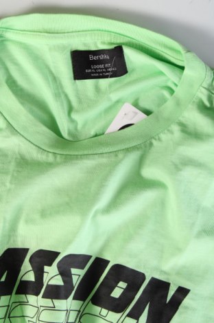 Tricou de bărbați Bershka, Mărime XL, Culoare Verde, Preț 32,99 Lei