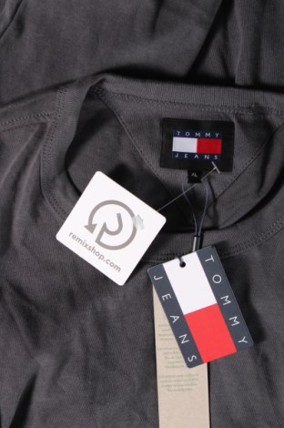 Мъжка тениска Tommy Jeans, Размер XL, Цвят Сив, Цена 57,99 лв.