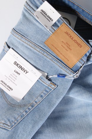 Herren Jeans Jack & Jones, Größe M, Farbe Blau, Preis € 13,99