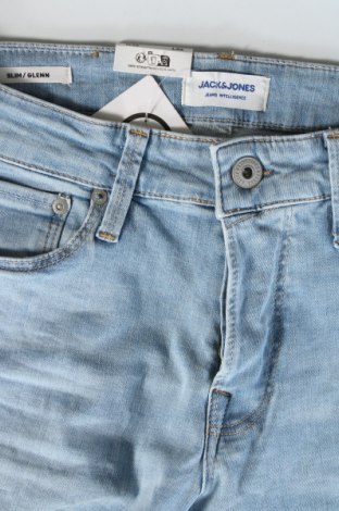 Męskie jeansy Jack & Jones, Rozmiar S, Kolor Niebieski, Cena 230,99 zł