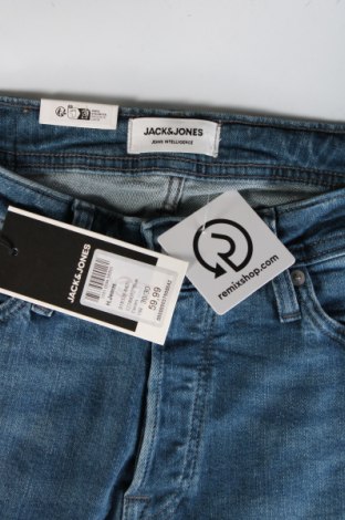 Blugi de bărbați Jack & Jones, Mărime M, Culoare Albastru, Preț 113,99 Lei