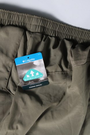 Pantaloni scurți de bărbați Columbia, Mărime M, Culoare Verde, Preț 253,49 Lei