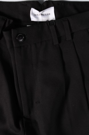 Pantaloni de bărbați Holzweiler, Mărime M, Culoare Negru, Preț 208,49 Lei