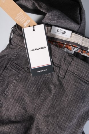 Férfi nadrág Jack & Jones, Méret M, Szín Szürke, Ár 3 799 Ft