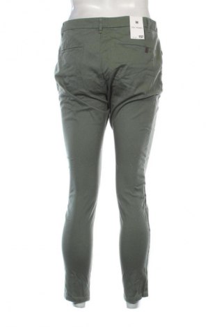 Herrenhose Lager 157, Größe M, Farbe Grün, Preis 5,79 €