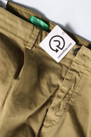 Pantaloni de bărbați United Colors Of Benetton, Mărime M, Culoare Verde, Preț 128,99 Lei