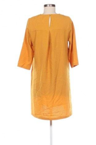 Kleid, Größe M, Farbe Orange, Preis € 4,49