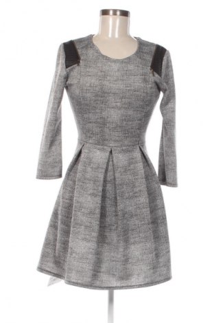 Kleid, Größe S, Farbe Grau, Preis 6,99 €