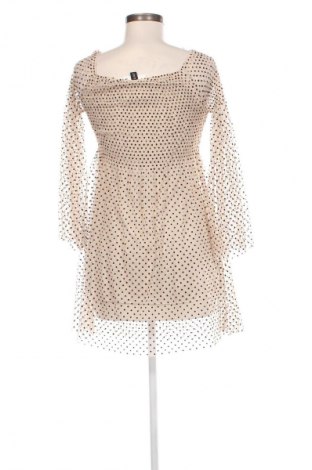 Kleid, Größe M, Farbe Beige, Preis 4,99 €