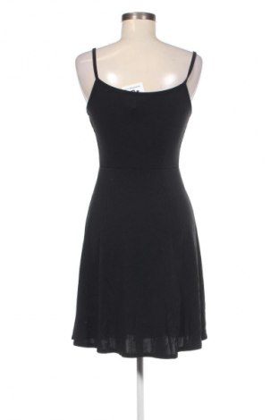 Rochie Armani Jeans, Mărime M, Culoare Negru, Preț 392,99 Lei