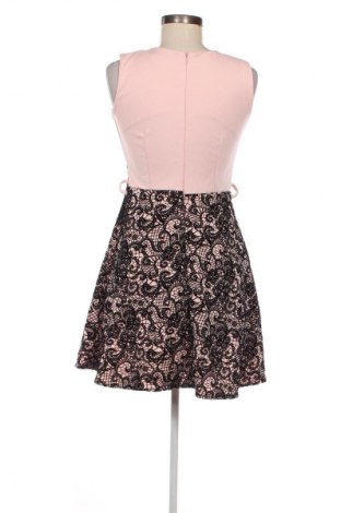 Kleid Colloseum, Größe M, Farbe Rosa, Preis 7,29 €