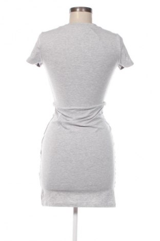 Kleid Even&Odd, Größe S, Farbe Grau, Preis € 6,99