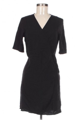 Rochie H&M, Mărime M, Culoare Negru, Preț 33,99 Lei