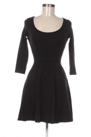 Rochie H&M, Mărime XS, Culoare Negru, Preț 33,99 Lei