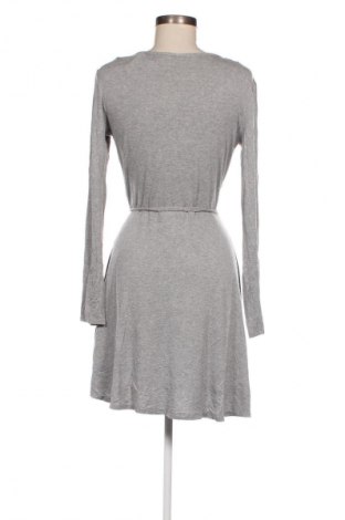 Kleid H&M Divided, Größe M, Farbe Grau, Preis € 4,99